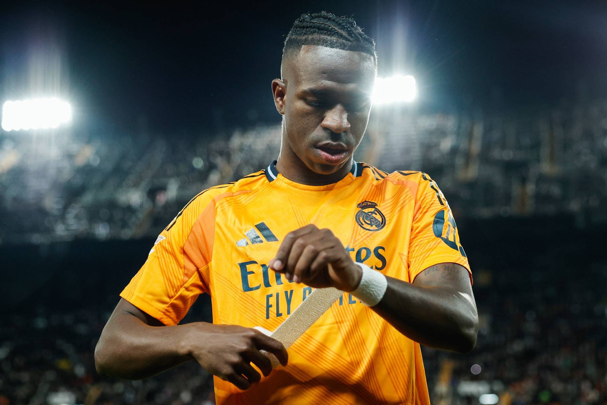 这不禁让人 这不禁让人